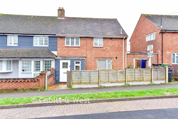 3 Bedroom Semi Detached House For Sale In Deerhurst Crescent, Portsmouth, Hampshire, PO6
