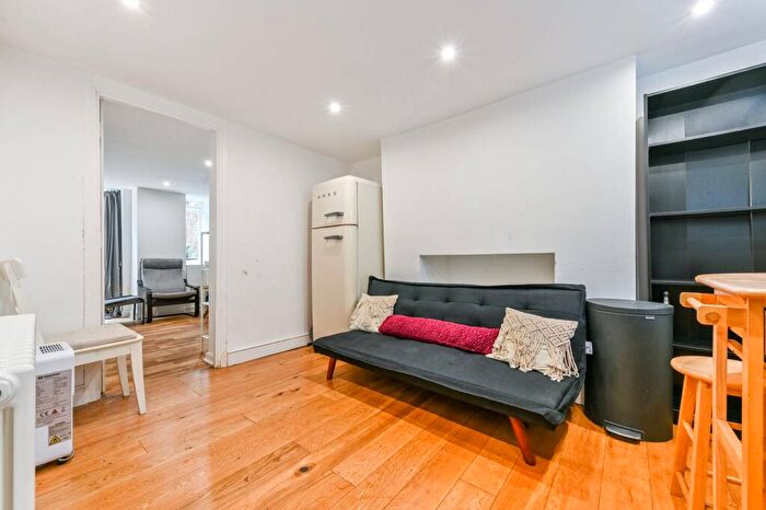 1 Bedroom Flat To Rent In Arlington Road, Camden, London, NW1