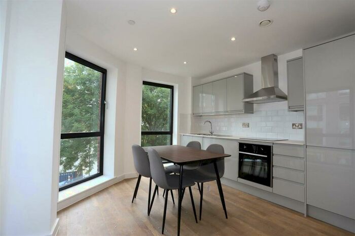 2 Bedroom Apartment To Rent In Oscar House, Castlefield, M15