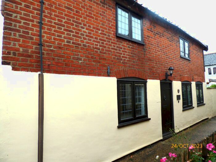 2 Bedroom Link Detached House To Rent In Turnstile Lane, Bungay, NR35