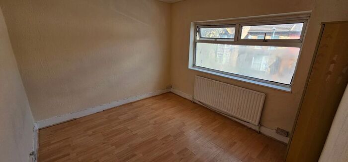 2 Bedroom Terraced House To Rent In Wedderburn, Barking, IG11