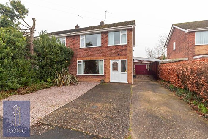 3 Bedroom Semi-Detached House For Sale In Angela Close, Horsford, Norwich, NR10