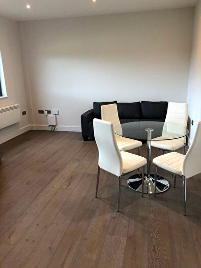 1 Bedroom Flat To Rent In Molly Millars Lane, Wokingham, RG41