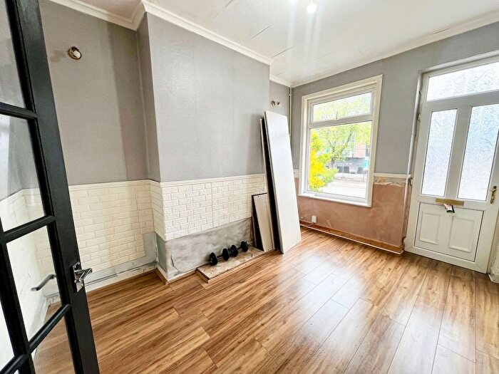 2 Bedroom Terraced House To Rent In Lockhurst Lane, Coventry, CV6