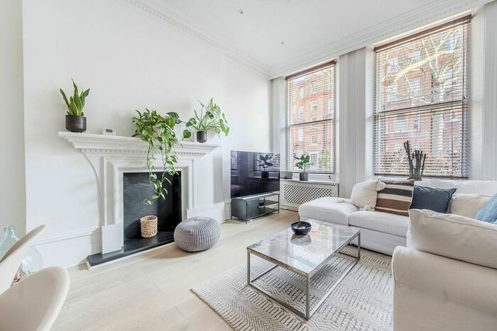 2 Bedroom Flat To Rent In Philbeach Gardens, Earls Court, London, SW5