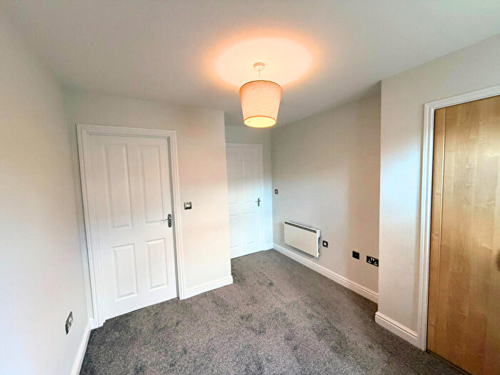 2 Bedroom Flat To Rent In Carlton Boulevard, Lincoln, LN2