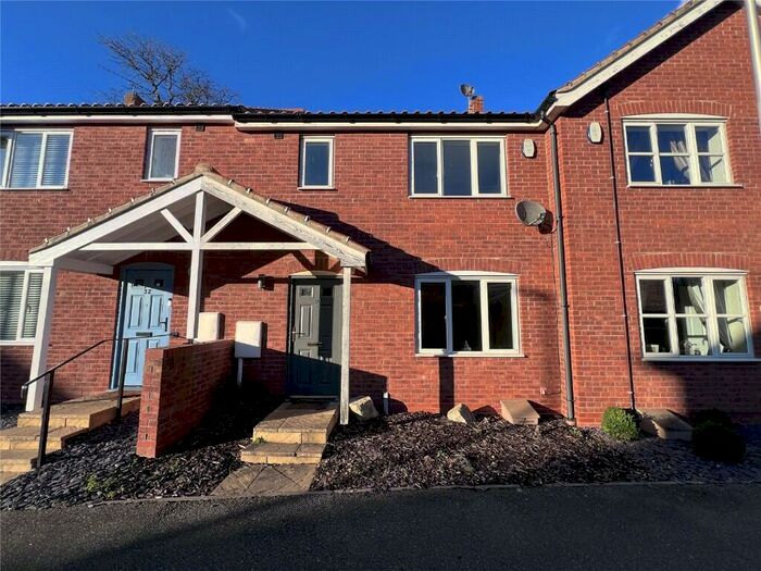 3 Bedroom Terraced House To Rent In Osprey Drive, Grimsby, DN37