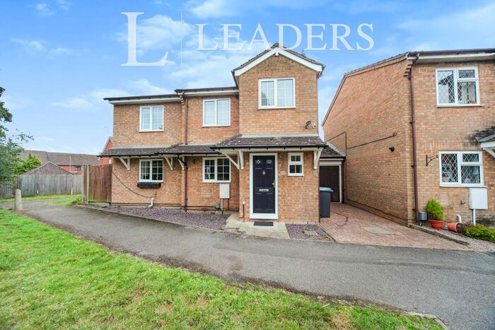 4 Bedroom Detached House To Rent In Laxton Close, Luton, LU2