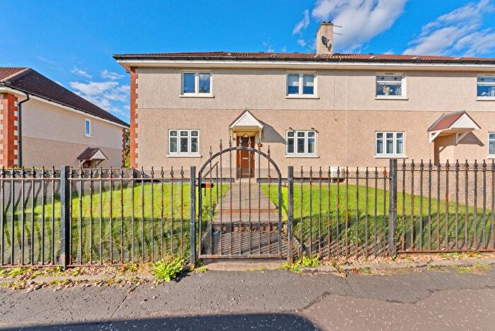 2 Bedroom Flat For Sale In Threestonehill Avenue, G32