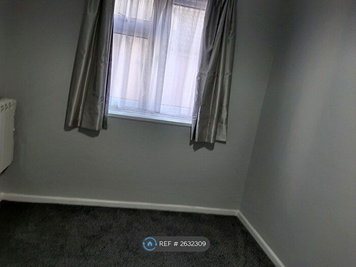2 Bedroom Flat To Rent In Wexham Road, Slough, SL1
