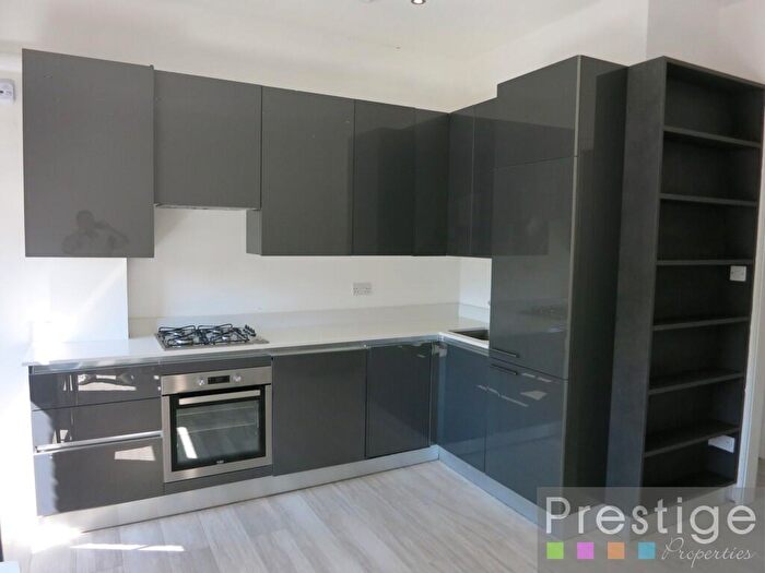 1 Bedroom Flat To Rent In Holloway Road, London, N19