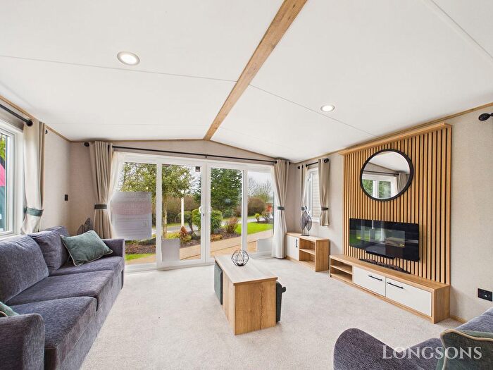 2 Bedroom Park Home For Sale In Stanford Bishop, Worcester, WR6