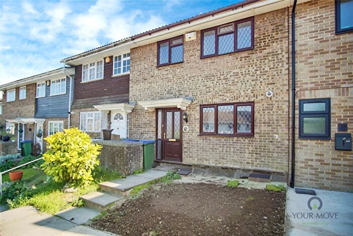 3 Bedroom Terraced House To Rent In Myrtle Close, Erith, DA8