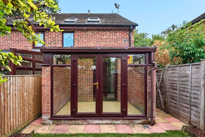 1 Bedroom Terraced House To Rent In Robertson Close, Newbury, RG14