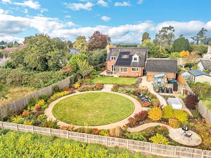 4 Bedroom Detached House For Sale In High Street, Hopton, Diss, IP22