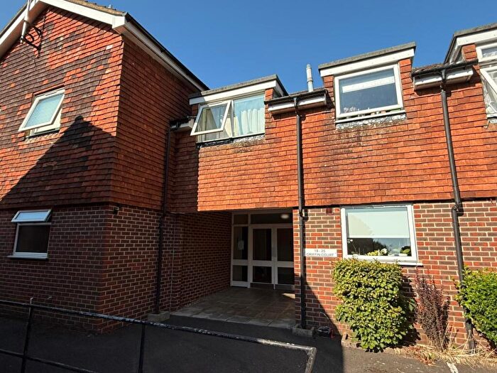 1 Bedroom Flat To Rent In Griffin Court, Griffin Way, Bookham, Leatherhead, KT23