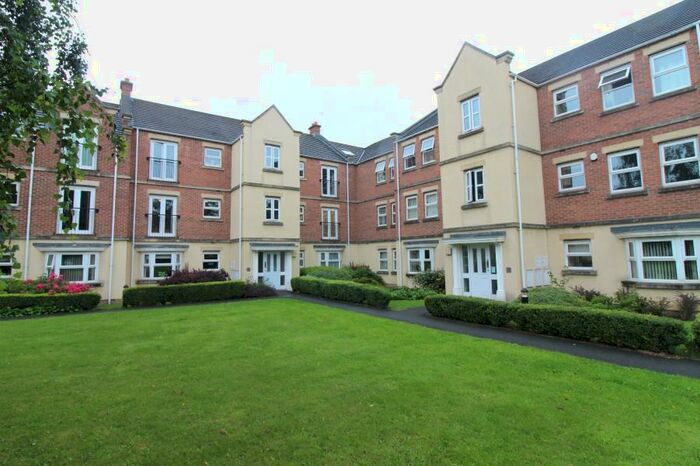 2 Bedroom Apartment To Rent In Whitehall Croft, Leeds, LS12