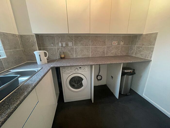 1 Bedroom Property To Rent In Rosparc, Truro, TR2