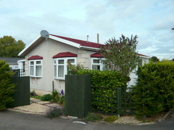 2 Bedroom Park Home For Sale In Green Lane, Witcombe, GL3