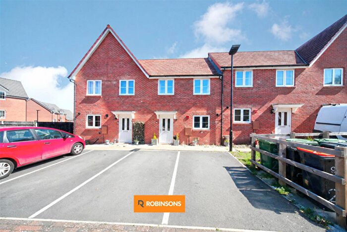 3 Bedroom Terraced House For Sale In The Baulk, Houghton Regis, LU5