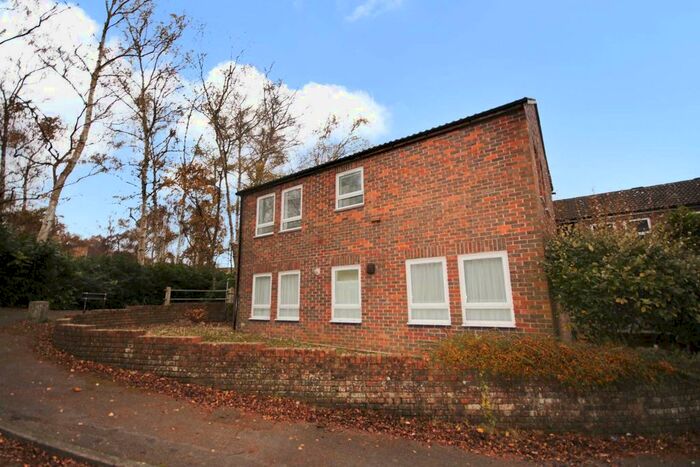 1 Bedroom Flat To Rent In Jevington, Bracknell RG12