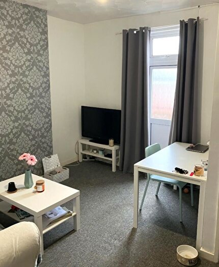 2 Bedroom Flat To Rent In Clive Street, Cardiff(City), CF11
