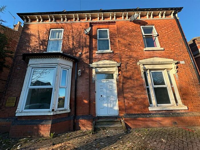 1 Bedroom Flat To Rent In Lichfield Road, Walsall, WS4