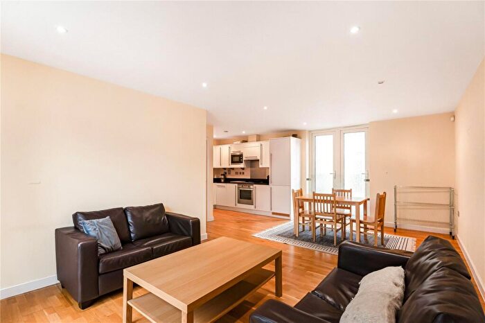 2 Bedroom Apartment For Sale In Basire Street, London, N1