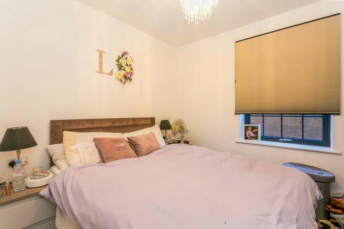 2 Bedroom Apartment To Rent In Station Approach Marlow, SL7