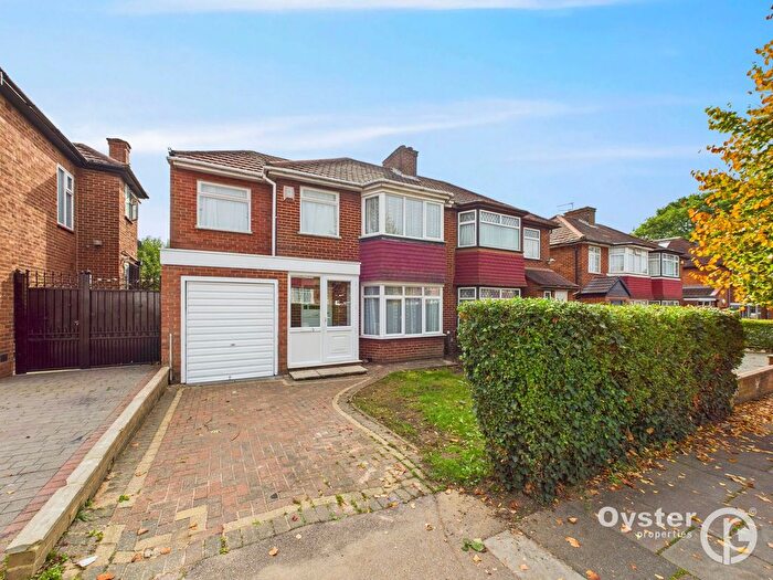 4 Bedroom Semi Detached House For Sale In Crowshott Avenue, Stanmore, HA7