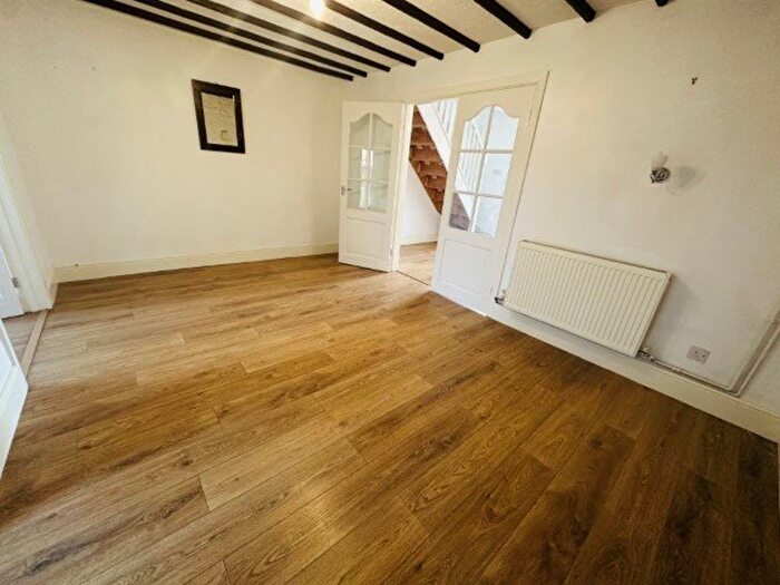 2 Bedroom Cottage To Rent In Post Office Terrace, Ponthir, NP18