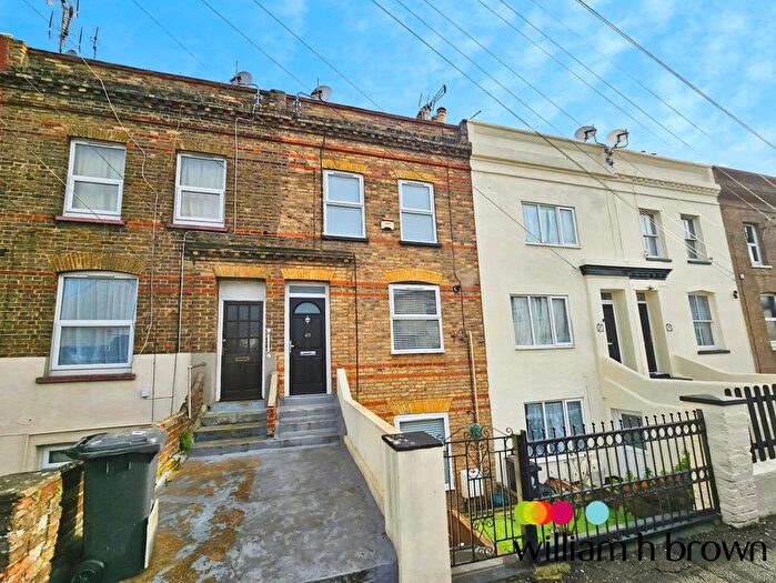 4 Bedroom Terraced House To Rent In Albert Street, Harwich, CO12