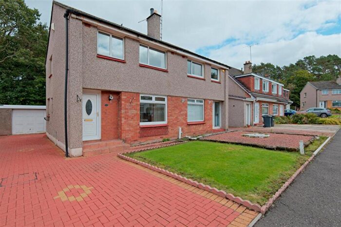 3 Bedroom Semi-Detached House For Sale In Avonbrae Crescent, Hamilton, ML3