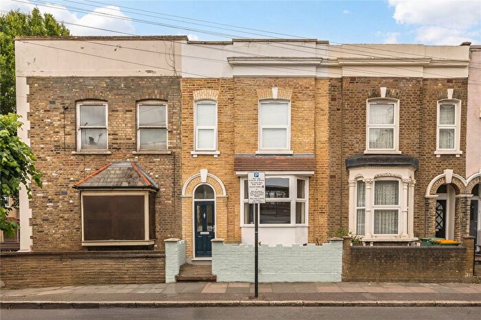 3 Bedroom Detached House For Sale In Ham Park Road, London, E15