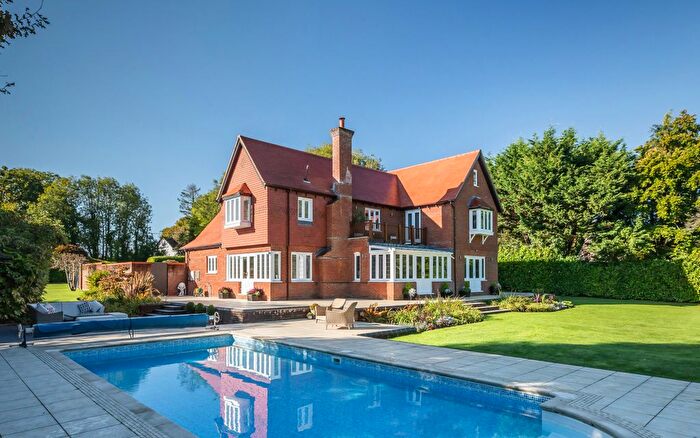 5 Bedroom Detached House For Sale In Broomhill, Wimborne, Dorset, BH21