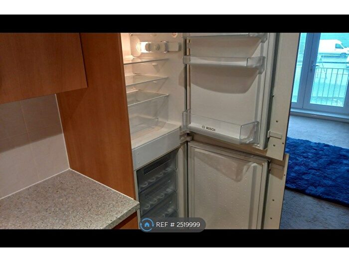 1 Bedroom Flat To Rent In Rowan Wynd, Paisley, PA2