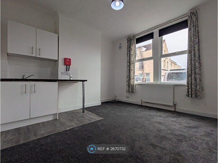 4 Bedroom Studio To Rent In Avonmouth, Bristol, BS11