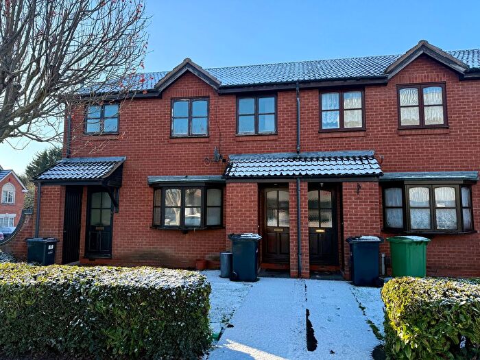 1 Bedroom Flat To Rent In Hill Street, Amblecote, Stourbridge, DY8