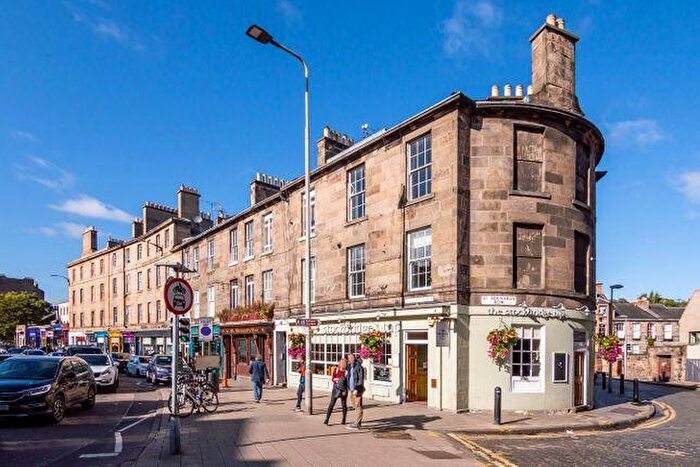 2 Bedroom Flat To Rent In , Raeburn Place, Edinburgh, EH4