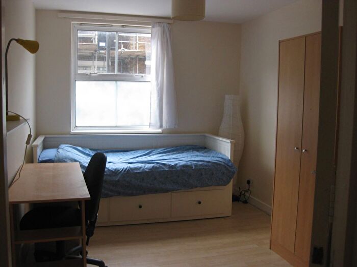 2 Bedroom Flat To Rent In Cubitt Street, London, London, WC1X