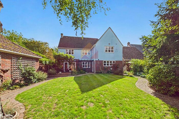 5 Bedroom Detached House For Sale In Canonium Mews, Kelvedon, CO5