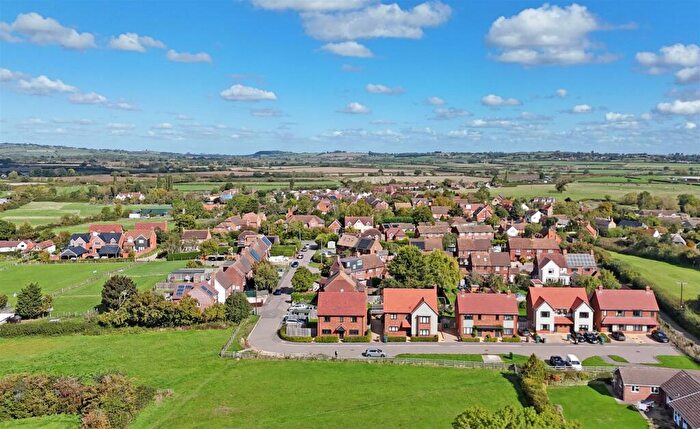 4 Bedroom House For Sale In Stag Row, Shabbington, HP18