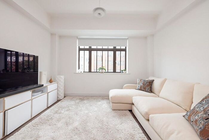 2 Bedroom Flat For Sale In Electricity House, City Centre, BS1