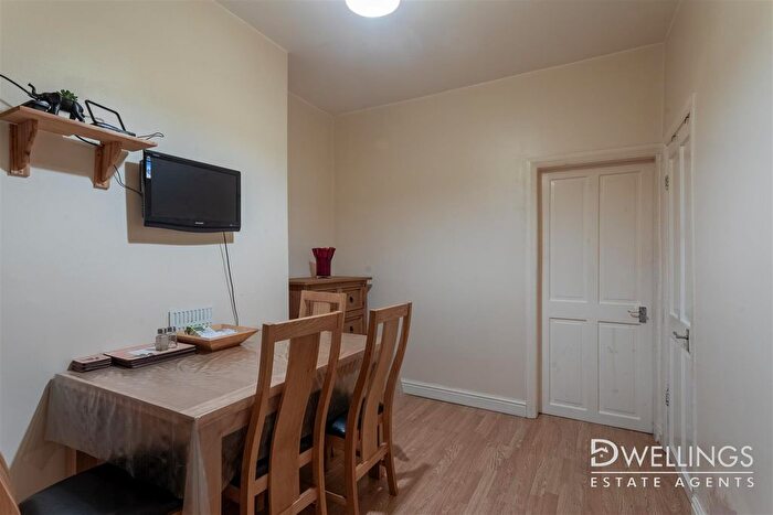 3 Bedroom Terraced House For Sale In Clarence Street, Burton-On-Trent, DE14