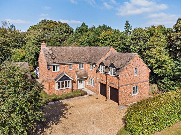 5 Bedroom Detached House For Sale In Dovecote Close, Milcombe, Banbury, Oxfordshire, OX15