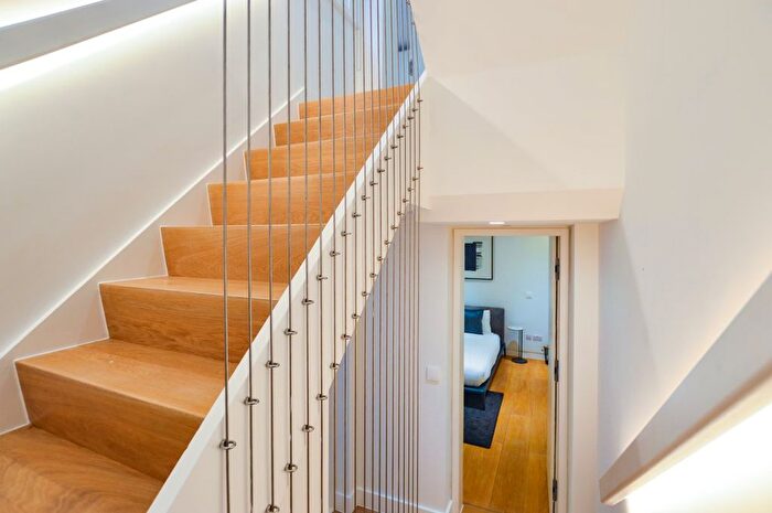 3 Bedroom Mews To Rent In Greek Street, London, W1D