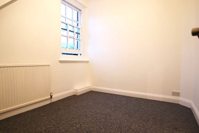 3 Bedroom Maisonette To Rent In Station House Mews, London, N9