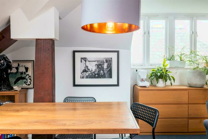 2 Bedroom Flat For Sale In Foundry Lane, Lewes, BN7