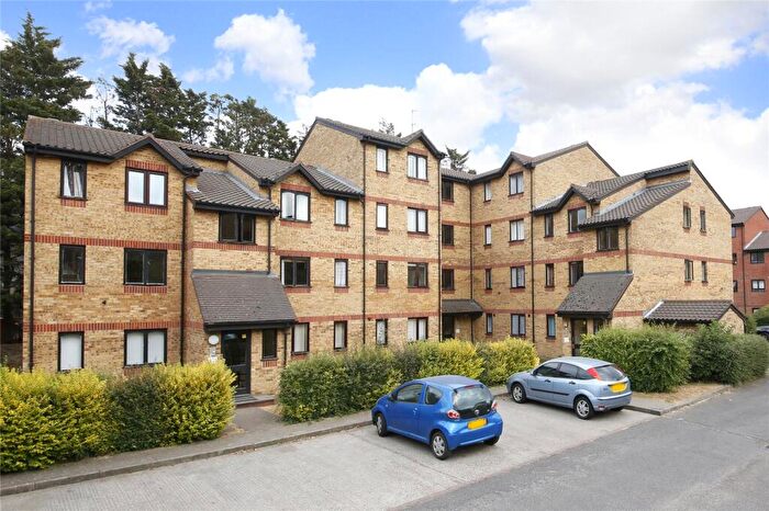 1 Bedroom Flat To Rent In Donne House, Samuel Close, London, SE14