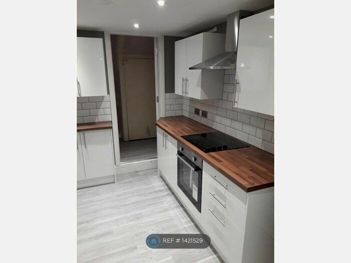 4 Bedroom Terraced House To Rent In Blaydes Street, Hull, HU6